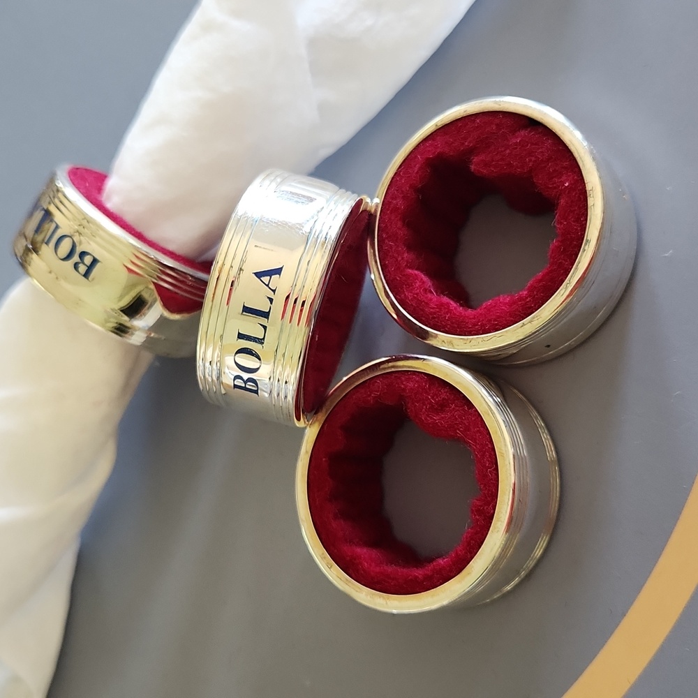 Bolla Silver and Red Napkin Rings Set Of 4